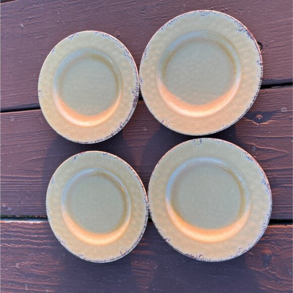 William Sonoma Rustic Yellow Salad Plates 8" Set Of 4 Vintage Distressed Look Du - Picture 2 of 8